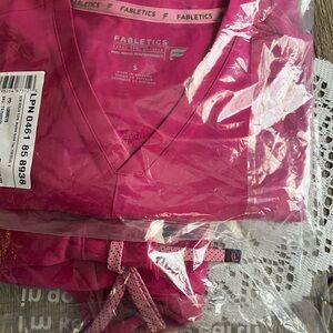 Fabletics Scrubs -short- small